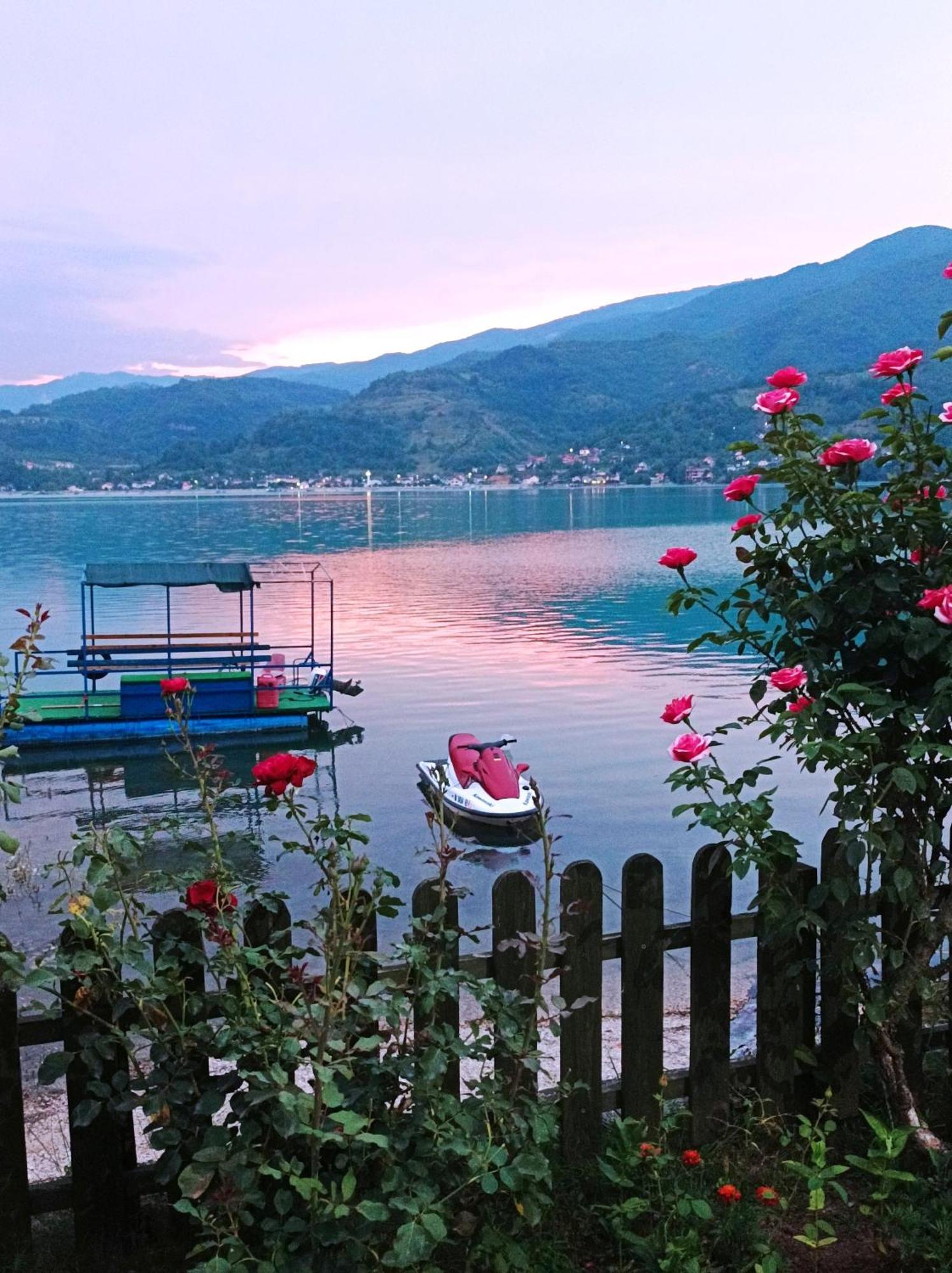 Dina Apartman Jablanicko Jezero コニツ エクステリア 写真